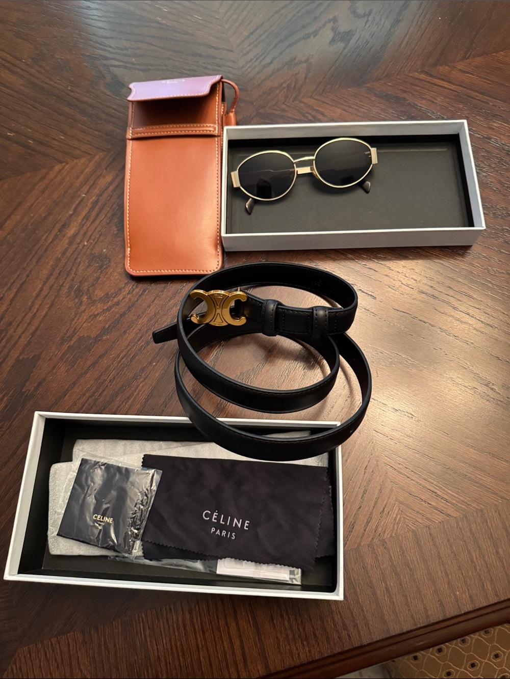 Non brand belt and sunglasses